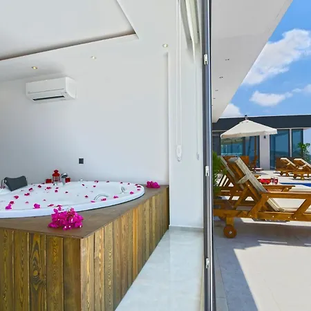 Sleeps 4 Pool Air Con Wifi *