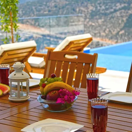 Sleeps 4 Pool Air Con Wifi Villa Kalkan