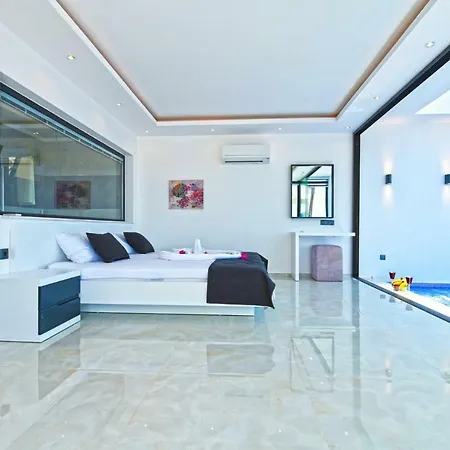 Sleeps 4 Pool Air Con Wifi * Kalkan